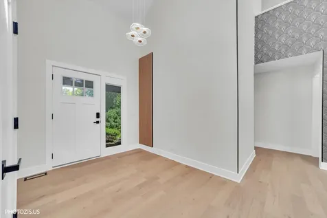 13 Chipping Campden Drive South Barrington IL 60010