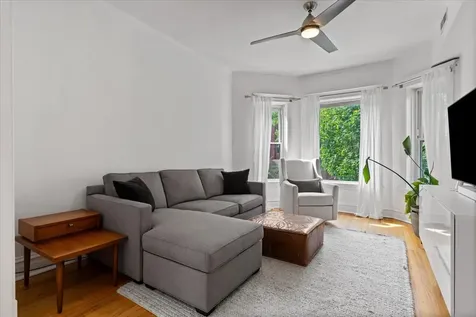 2206 West Eastwood Avenue Chicago IL 60625