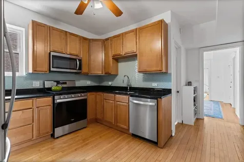 2206 West Eastwood Avenue Chicago IL 60625