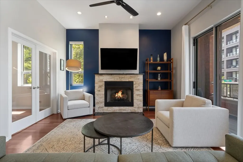 1717 North Western Avenue Chicago IL 60647