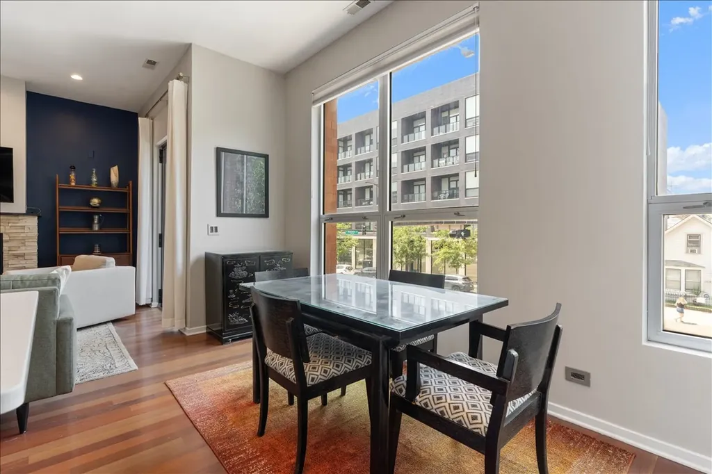 1717 North Western Avenue Chicago IL 60647