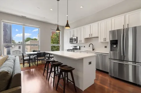 1717 North Western Avenue Chicago IL 60647