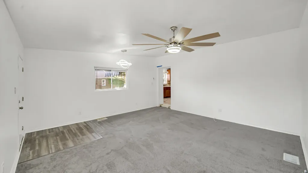 8459 South Elizabeth Street Chicago IL 60620