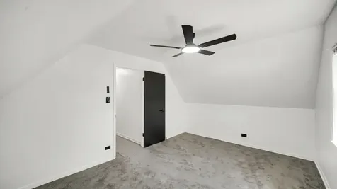8459 South Elizabeth Street Chicago IL 60620