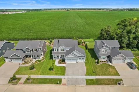 906 Declaration Drive Savoy IL 61874