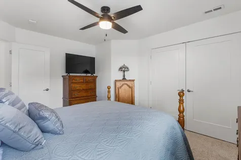 906 Declaration Drive Savoy IL 61874