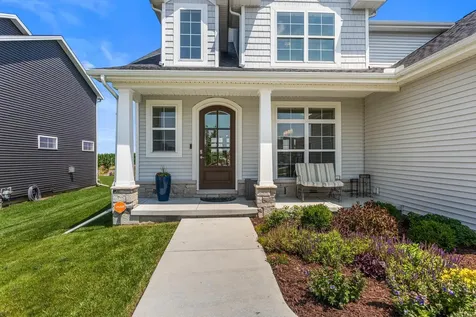 906 Declaration Drive Savoy IL 61874