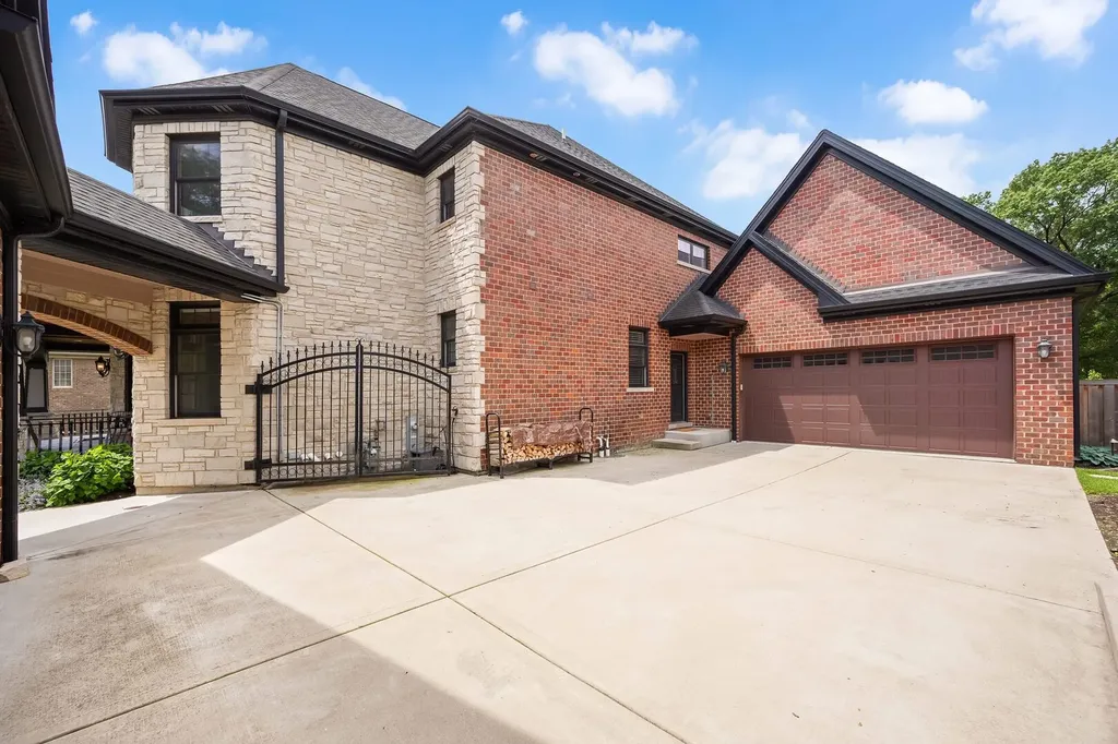 4050 Sterling Road Downers Grove IL 60515