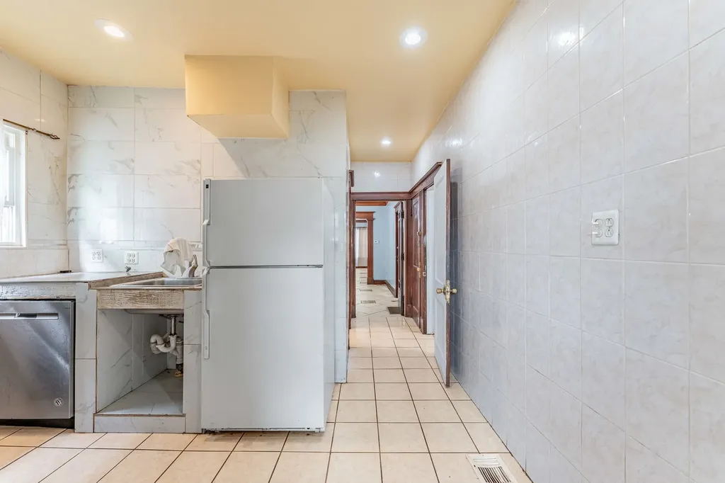 6023 South Talman Avenue Chicago IL 60629