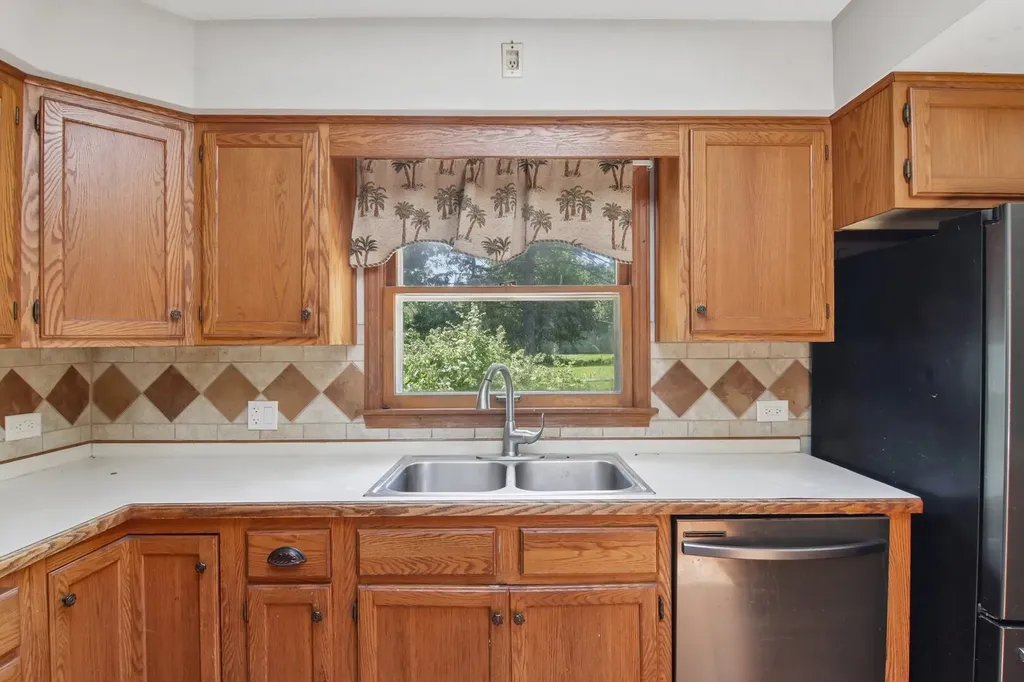 2N418 Amy Avenue Glen Ellyn IL 60137