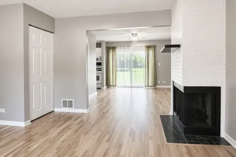 1009 Bayside Drive Palatine IL 60074