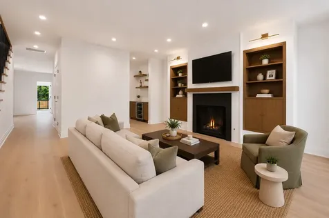 4848 West Eddy Street Chicago IL 60641