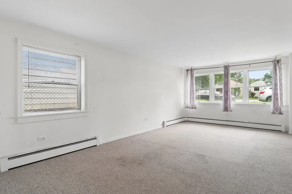 8254 West Forest Preserve Avenue Chicago IL 60634