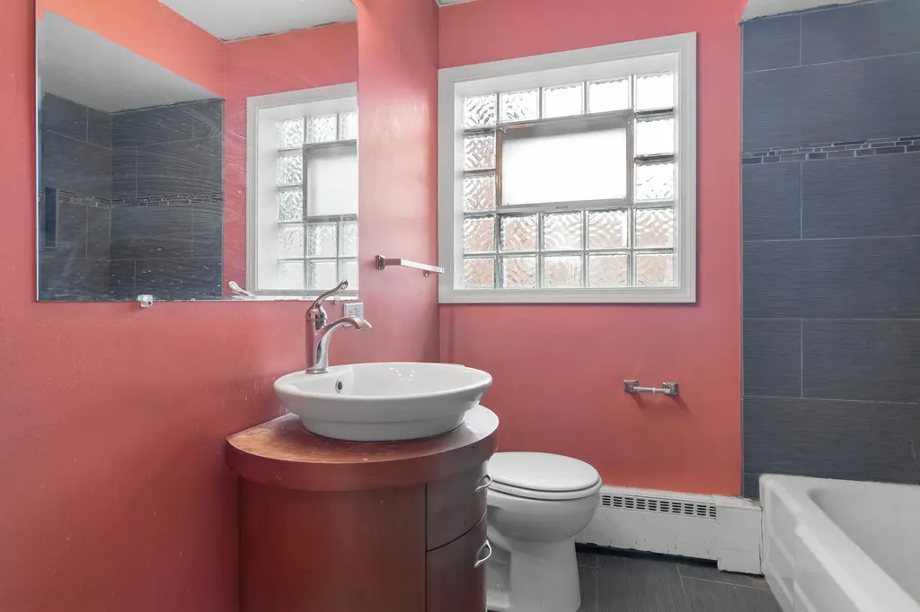 8254 West Forest Preserve Avenue Chicago IL 60634