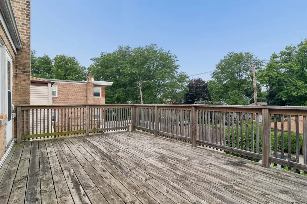 8254 West Forest Preserve Avenue Chicago IL 60634