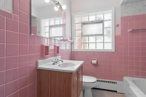 8254 West Forest Preserve Avenue Chicago IL 60634