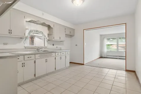 8254 West Forest Preserve Avenue Chicago IL 60634