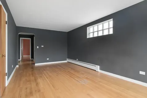 8254 West Forest Preserve Avenue Chicago IL 60634
