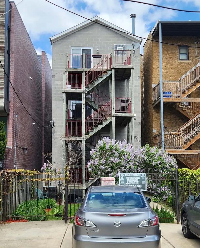 1507 West George Street Chicago IL 60657