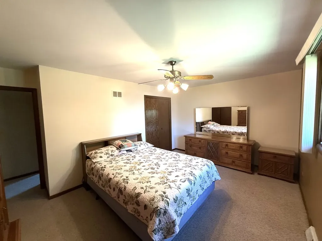 8733 Golfview Drive Orland Park IL 60462