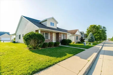 1632 Belclare Road Normal IL 61761