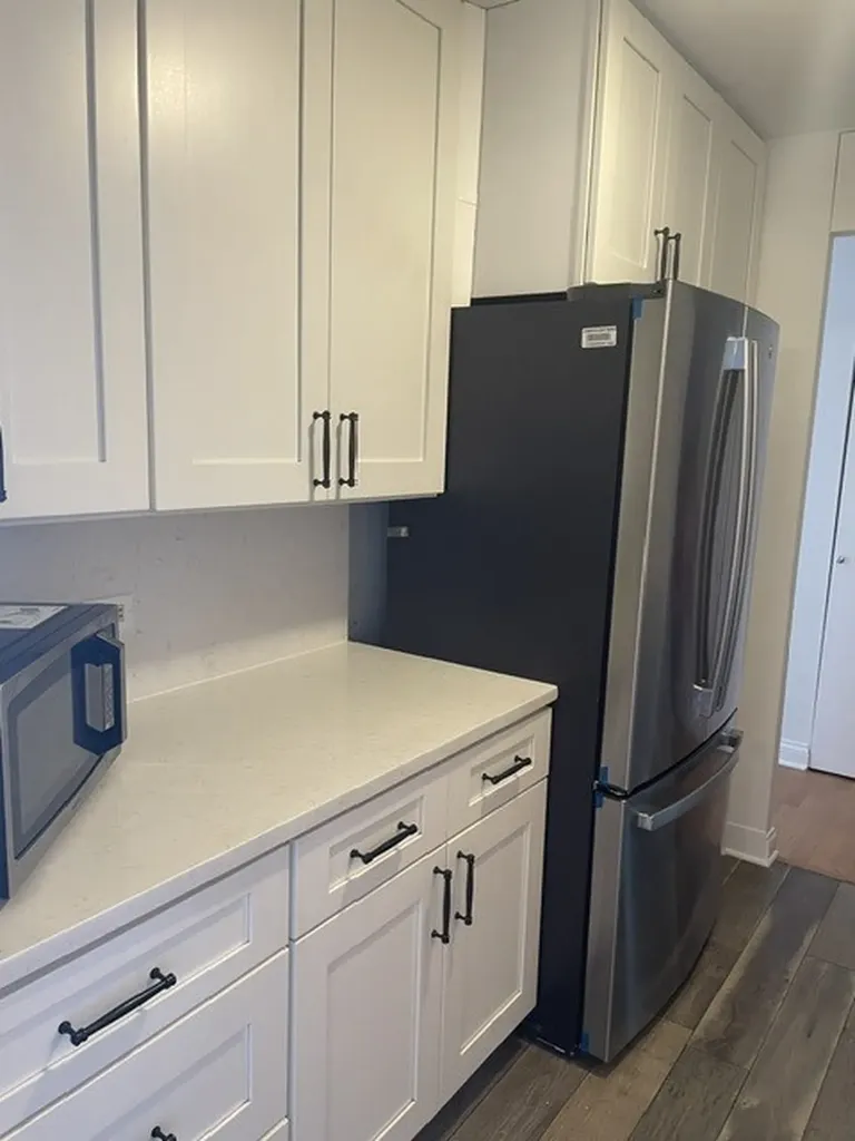 3930 North Pine Grove Avenue Chicago IL 60613
