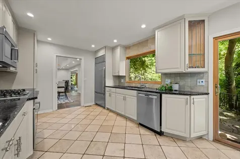 310 Linden Park Place Highland Park IL 60035