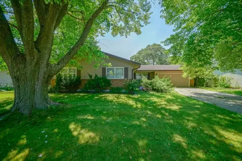 210 Drake Avenue Rochelle IL 61068