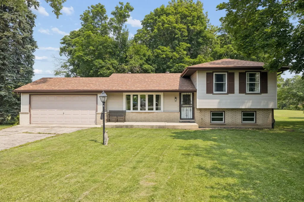 4415 Yender Avenue Lisle IL 60532