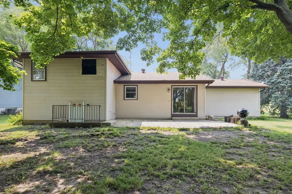 4415 Yender Avenue Lisle IL 60532