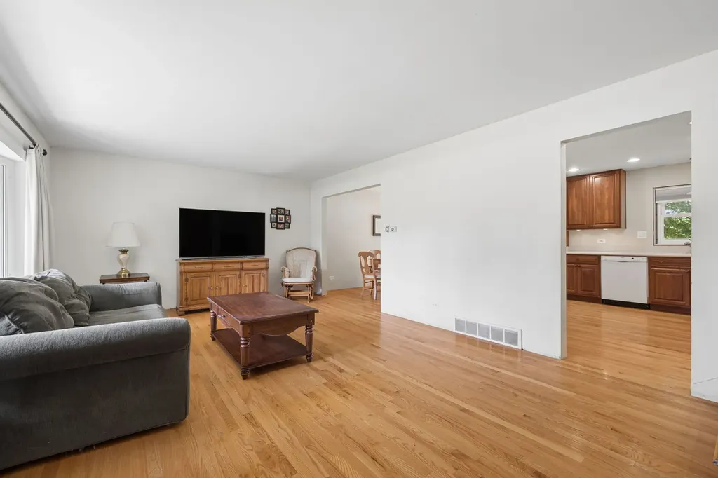 4415 Yender Avenue Lisle IL 60532