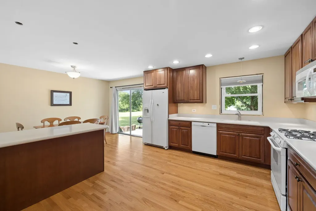 4415 Yender Avenue Lisle IL 60532