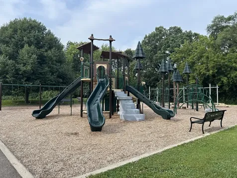 1385 Redbridge Court Grayslake IL 60030
