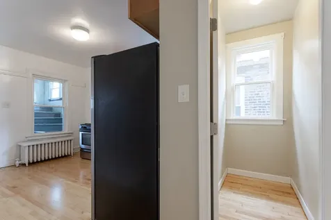 5132 West Parker Avenue Chicago IL 60639