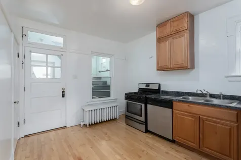 5132 West Parker Avenue Chicago IL 60639