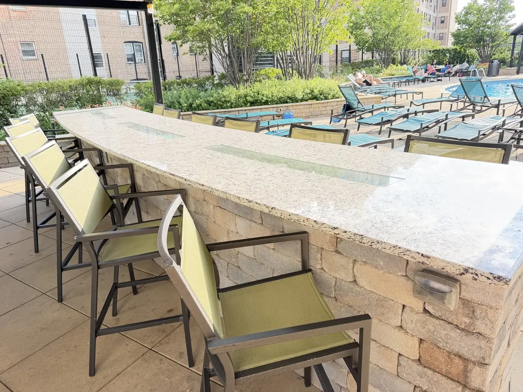 3930 North Pine Grove Avenue Chicago IL 60613