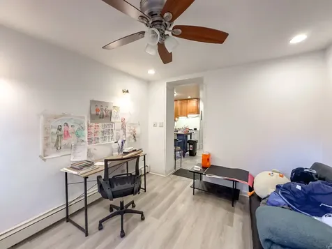 2823 West Shakespeare Avenue Chicago IL 60647