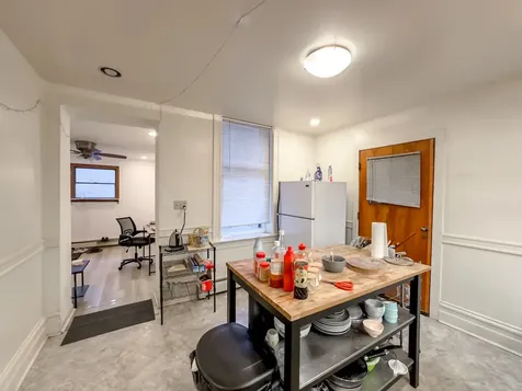 2823 West Shakespeare Avenue Chicago IL 60647