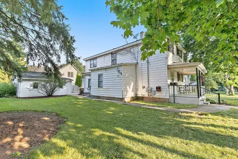 731 North Madison Street Woodstock IL 60098