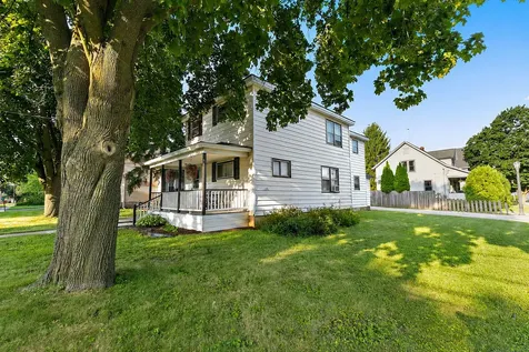 731 North Madison Street Woodstock IL 60098