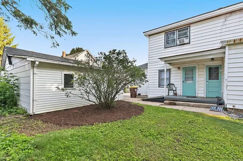 731 North Madison Street Woodstock IL 60098