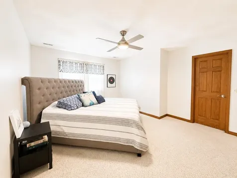 529 Gatlinburg Drive Chatham IL 62629