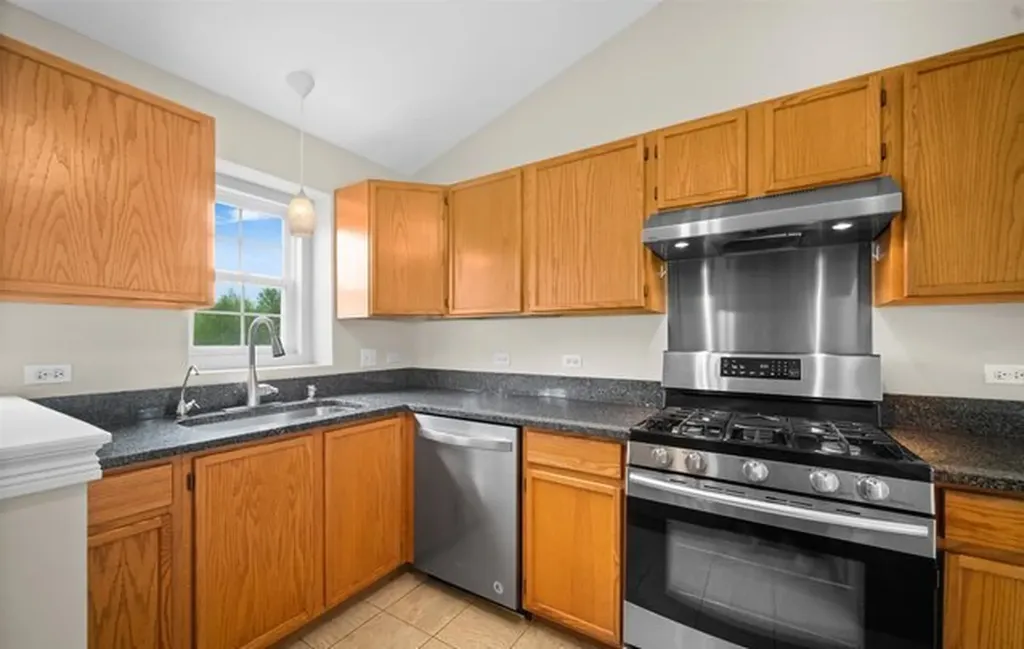2503 Sheehan Drive Naperville IL 60564