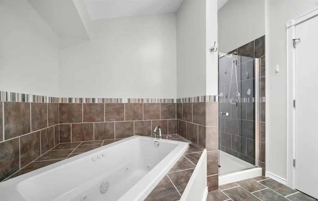 2503 Sheehan Drive Naperville IL 60564