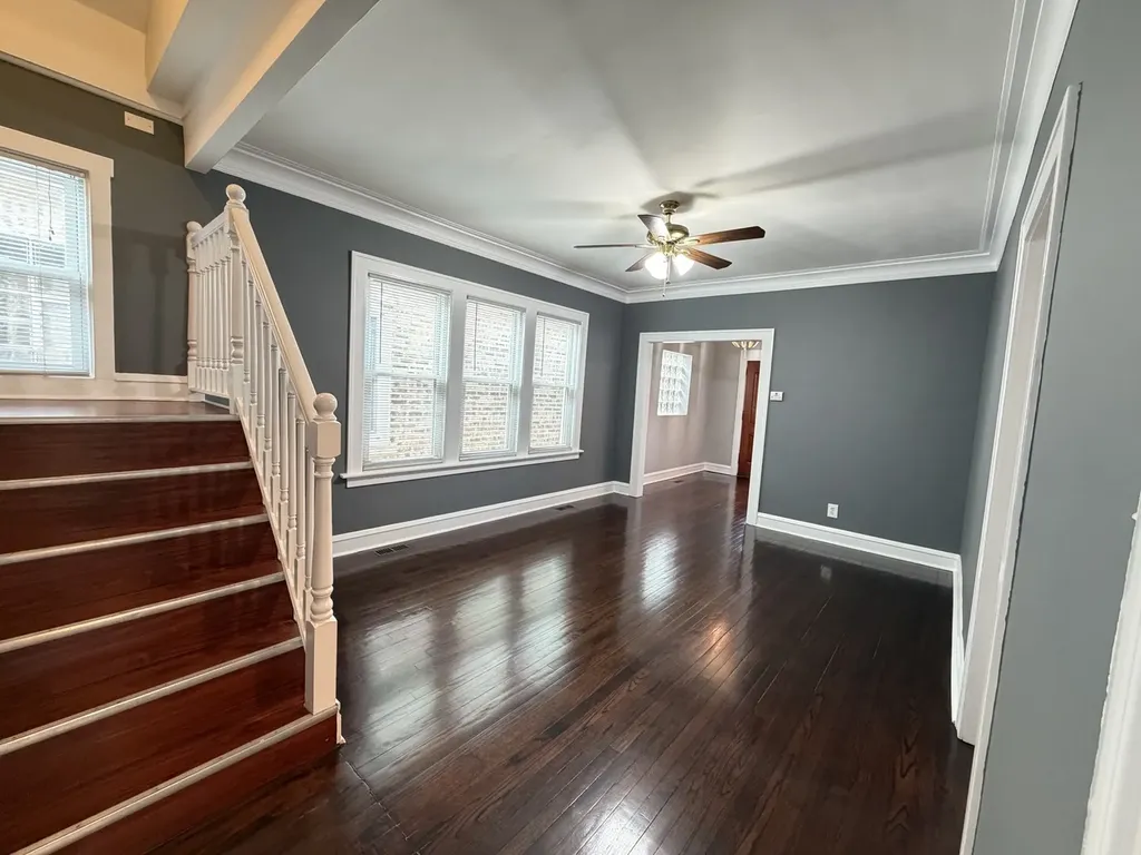 6035 South Campbell Avenue Chicago IL 60629