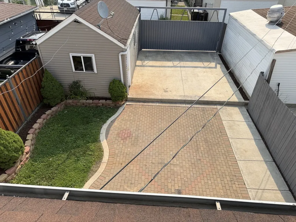 6035 South Campbell Avenue Chicago IL 60629