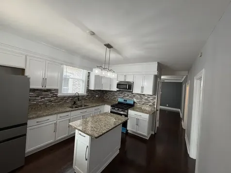 6035 South Campbell Avenue Chicago IL 60629