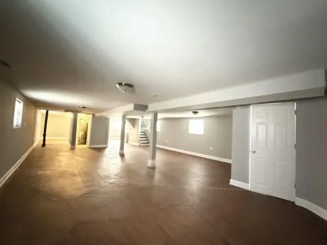 6035 South Campbell Avenue Chicago IL 60629
