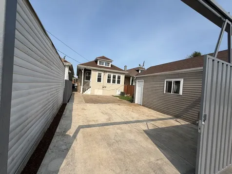 6035 South Campbell Avenue Chicago IL 60629