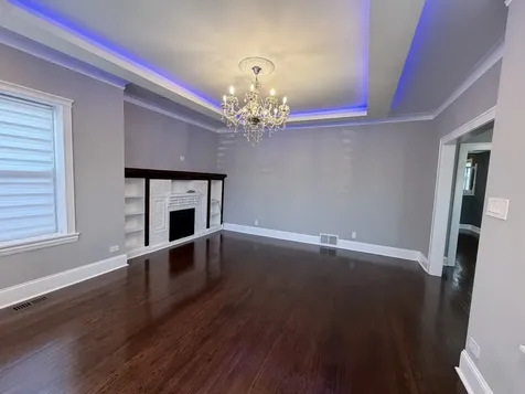 6035 South Campbell Avenue Chicago IL 60629